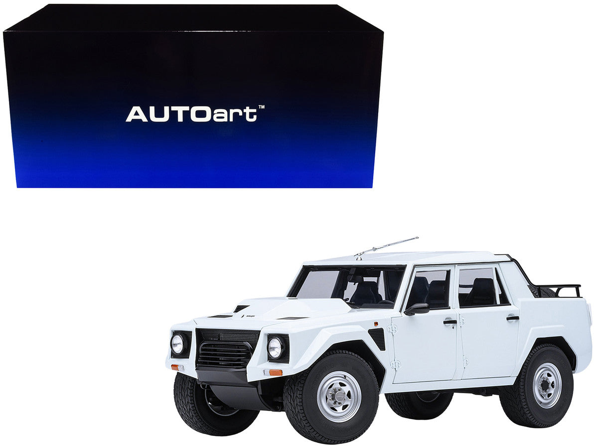 Lamborghini LM002 Bianco Polo Park White 1/18 Model Car by Autoart by Autoart