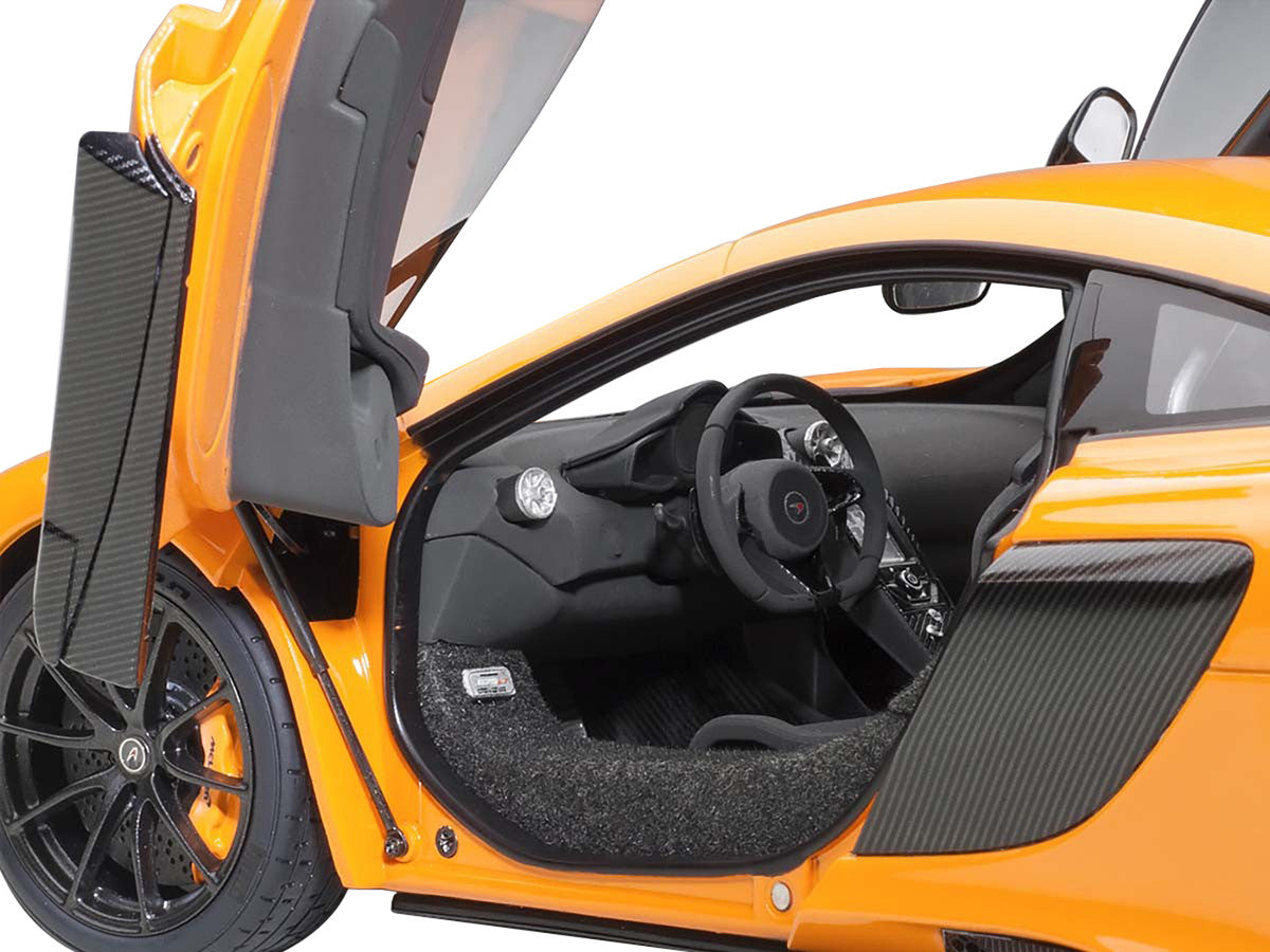Mclaren 675LT Mclaren Orange 1/18 Model Car by Autoart by Autoart