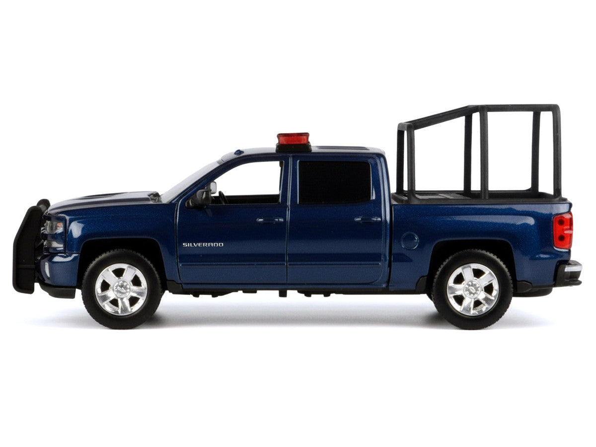 2017 Chevrolet Silverado 1500 LT Z71 Crew Cab Pickup Truck with Bed Cage Dark Blue with Flashing Light Bar and Front and Rear Lights and Sounds 1/24-1/27 Diecast Model Car by Motormax by Motormax
