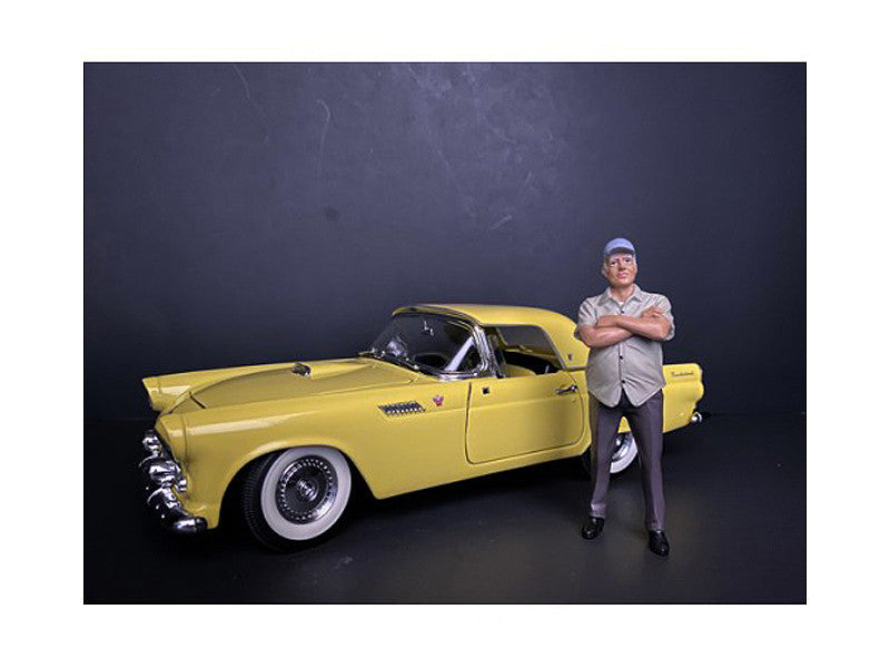"Weekend Car Show" Figurine II for 1/24 Scale Models by American Diorama by American Diorama