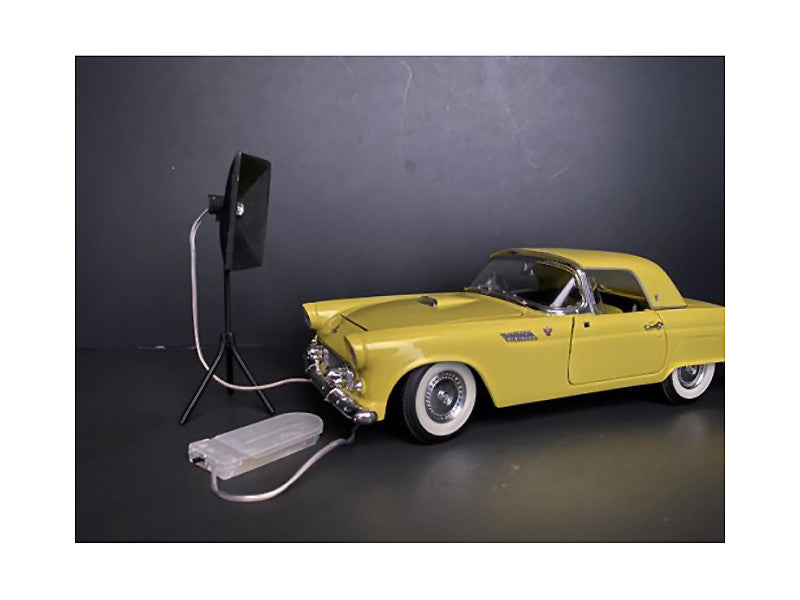 Photographer Lighting Kit, Set of 2 Lights for 1/24 Scale Models by American Diorama by American Diorama