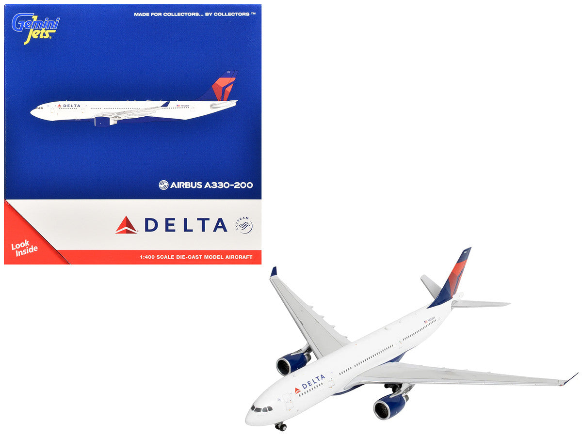 Airbus A330-200 Commercial Aircraft "Delta Air Lines" (N852NW) White with Red and Blue Tail 1/400 Diecast Model Airplane by GeminiJets by GeminiJets