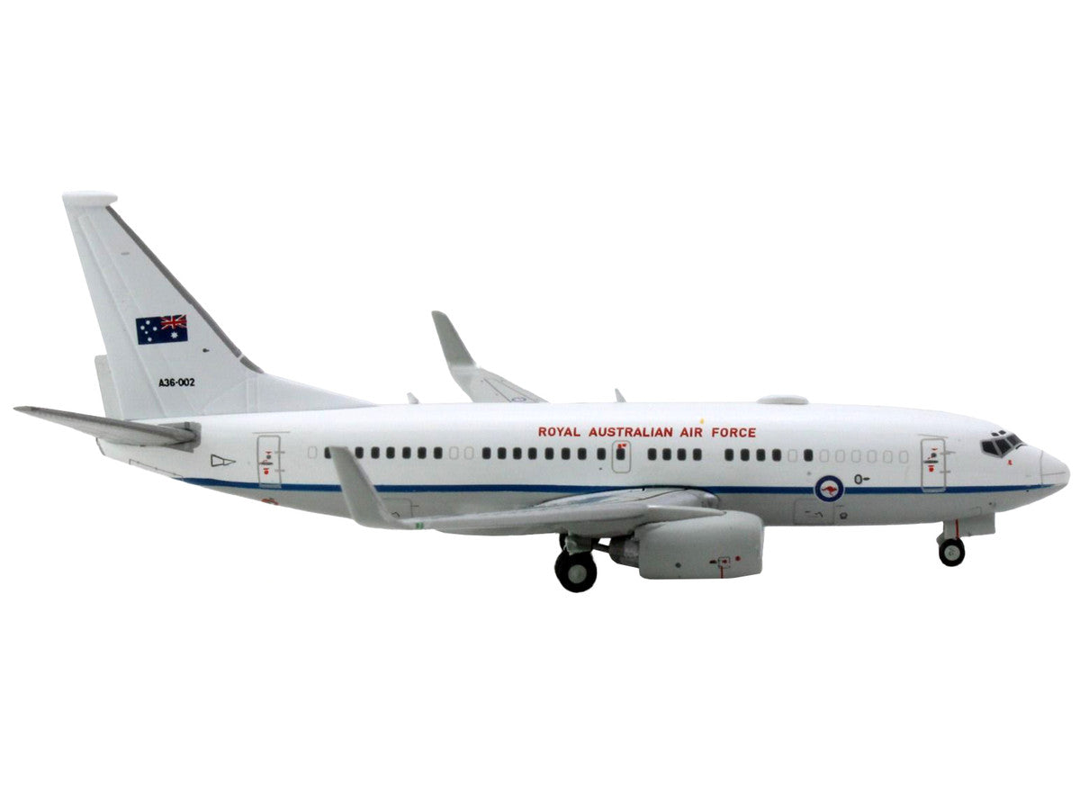 Boeing 737-700 Aircraft "Royal Australian Air Force" (A36-002) White with Blue Stripes "Gemini Macs" Series 1/400 Diecast Model Airplane by GeminiJets by GeminiJets