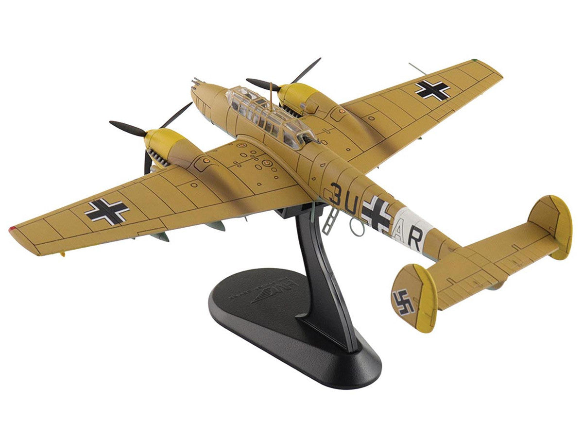 Messerschmitt BF 110E-2 Trop Fighter Aircraft "3U+AR 7./ZG26 Italy" (1941) German Luftwaffe "Air Power Series" 1/72 Diecast Model by Hobby Master by Hobby Master