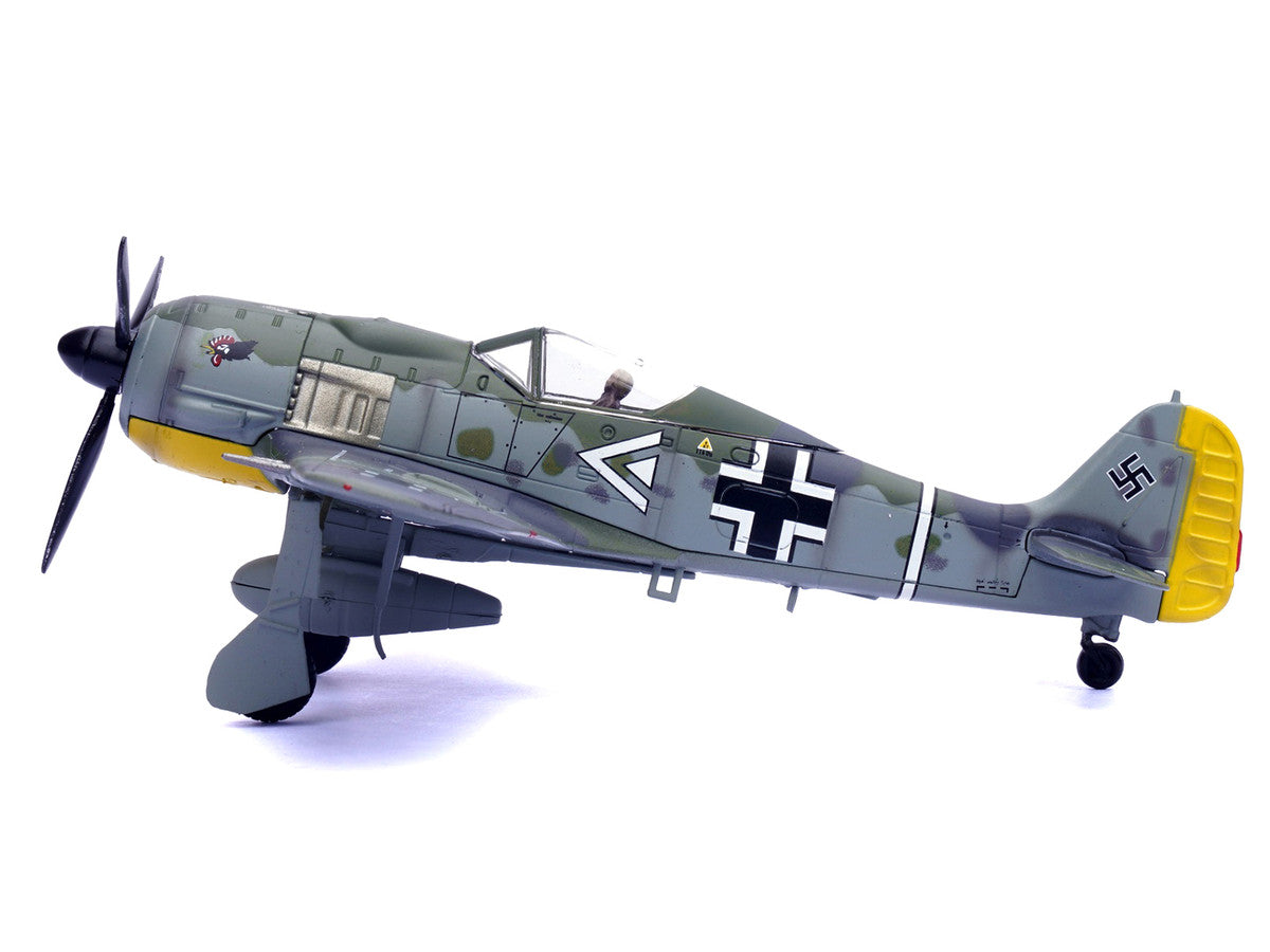 Focke-Wulf Fw 190A Aircraft "108-Victory Ace Hauptmann Hans 'Assi' Hahn Gruppenkommandeur III./JG 2 Richthofen France" (1942) German Luftwaffe 1/72 Diecast Model Airplane by Legion by Legion