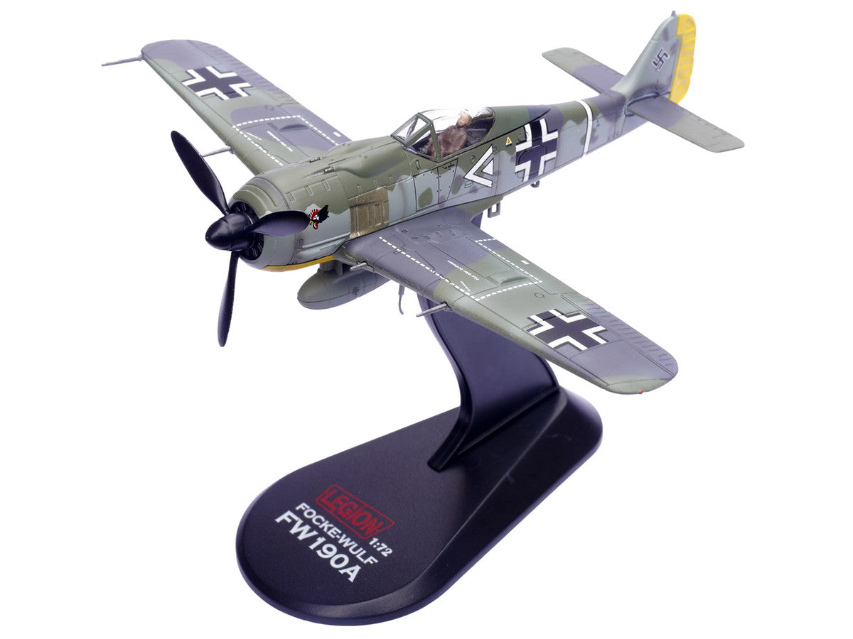 Focke-Wulf Fw 190A Aircraft "108-Victory Ace Hauptmann Hans 'Assi' Hahn Gruppenkommandeur III./JG 2 Richthofen France" (1942) German Luftwaffe 1/72 Diecast Model Airplane by Legion by Legion