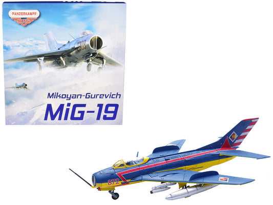Mikoyan-Gurevich MiG-19S Farmer C Fighter Aircraft "1 Staffel/JG-3. Preschen." 5th World Aerobatic Championships (1968) "Wing" Series 1/72 Diecast Model by Panzerkampf by Panzerkampf