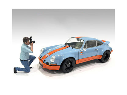 "Photographers" Figure #3 for 1/18 Scale Models by American Diorama by American Diorama