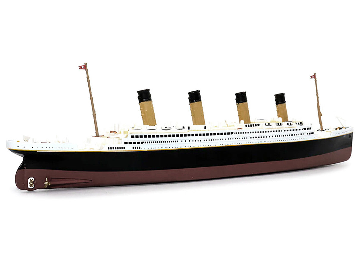 RMS Titanic Passenger Ship 1/1250 Diecast Model by Legendary Cruise Ships by Legendary Cruise Ships