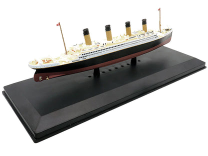 RMS Titanic Passenger Ship 1/1250 Diecast Model by Legendary Cruise Ships by Legendary Cruise Ships