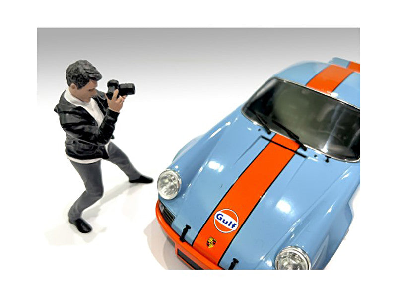 "Photographers" Figure #6 for 1/24 Scale Models by American Diorama by American Diorama