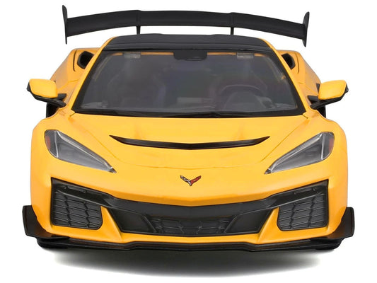 Chevrolet Corvette ZR1 Coupe Yellow with Carbon Top "Special Edition" Series 1/18 Diecast Model Car by Maisto by Maisto