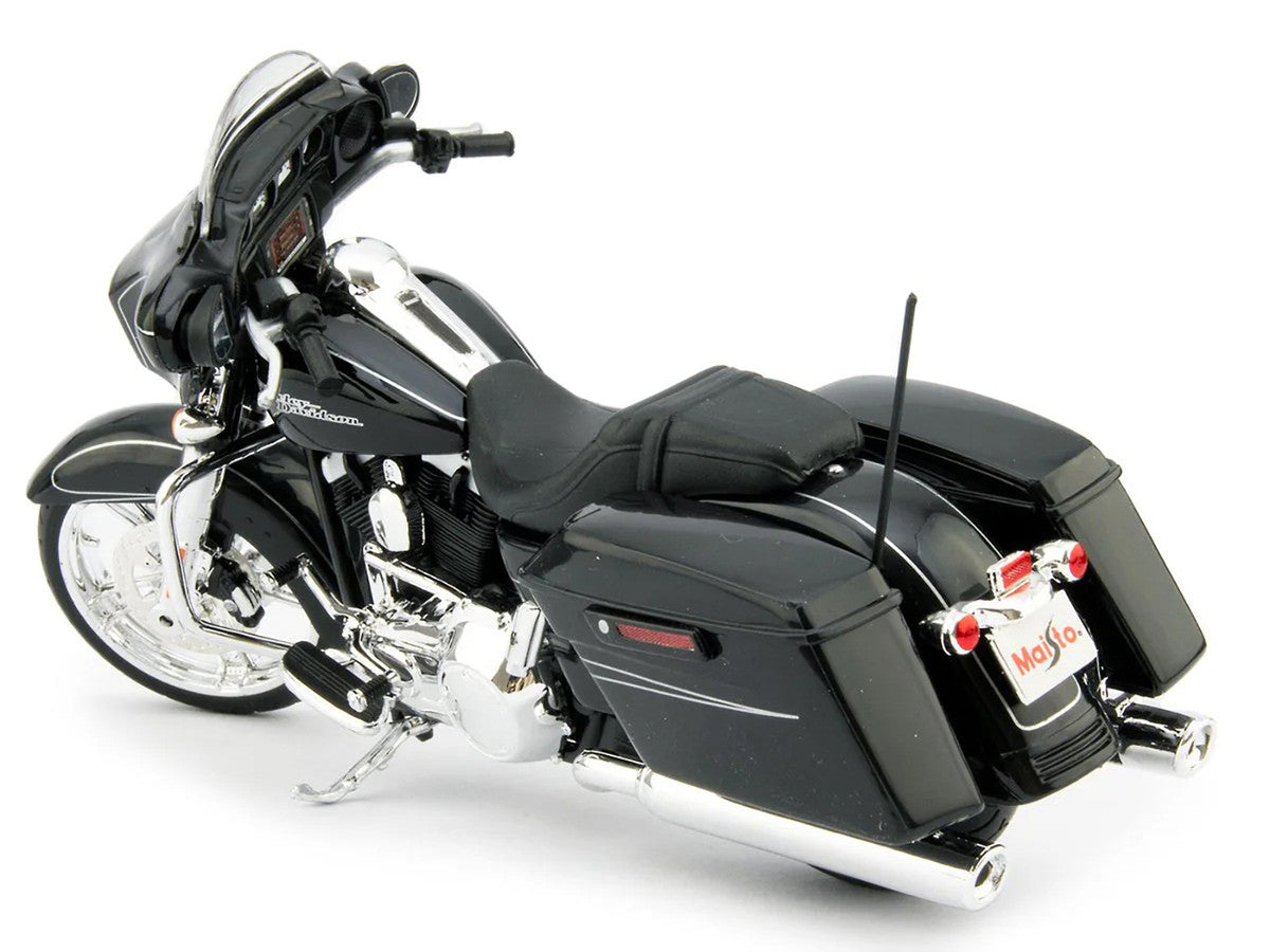 2015 Harley-Davidson Street Glide Special Black 1/12 Diecast Motorcycle Model by Maisto by Maisto