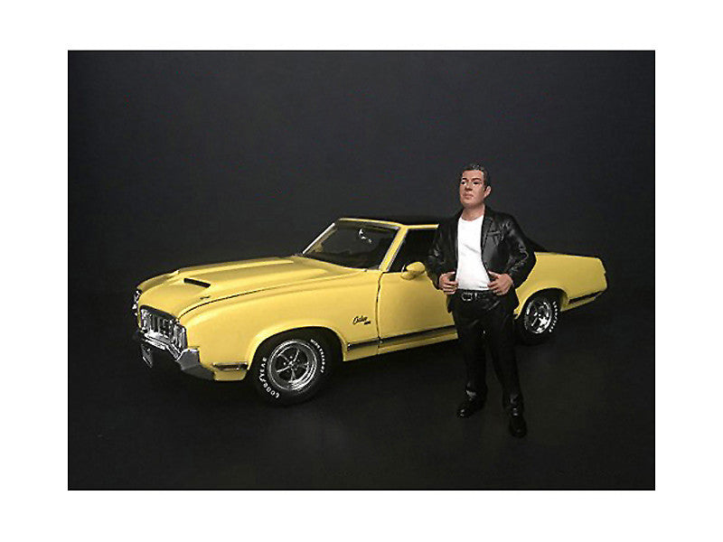 "Hanging Out II" Manuel Figurine for 1/18 Scale Models by American Diorama by American Diorama