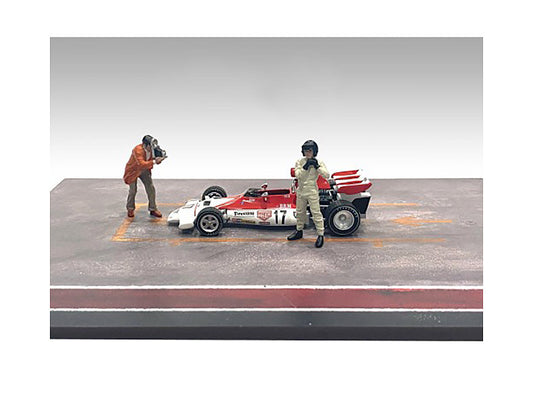 "Race Day" Two Diecast Figures Set 2 for 1/43 Scale Models by American Diorama by American Diorama