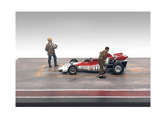"Race Day" Two Diecast Figures Set 4 for 1/43 Scale Models by American Diorama by American Diorama