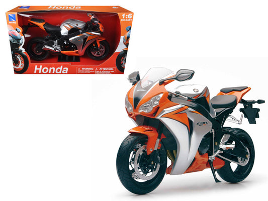 2010 Honda CBR 1000RR Motorcycle 1/6 Diecast Model by New Ray by New Ray