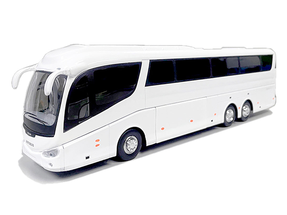 Super Coach Autobus White 1/50 Diecast Model by Cararama-1