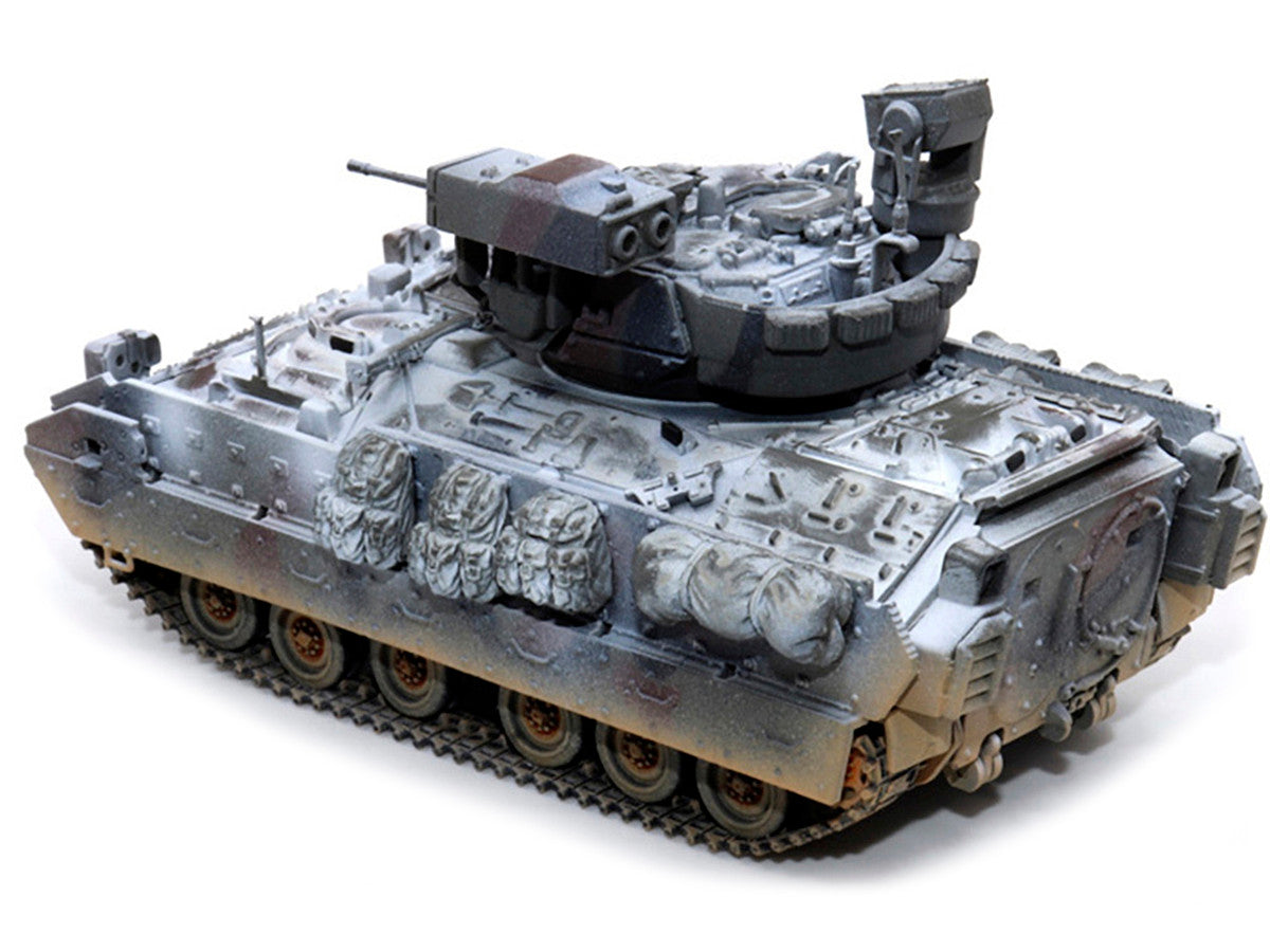 United States M2A3 Bradley IFV (Infantry Fighting Vehicle) Camouflage (Snowy Version) "NEO Dragon Armor" Series 1/72 Plastic Model by Dragon Models by Dragon Models