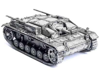 Germany StuG. III Ausf.E Tank Winter Camouflage "StuG.Abt. 202 Russia" (1942) "NEO Dragon Armor" Series 1/72 Plastic Model by Dragon Models by Dragon Models