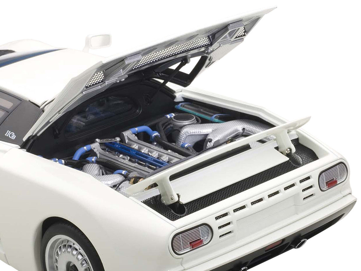 Bugatti EB110 GT White 1/18 Diecast Model Car by Autoart by Autoart