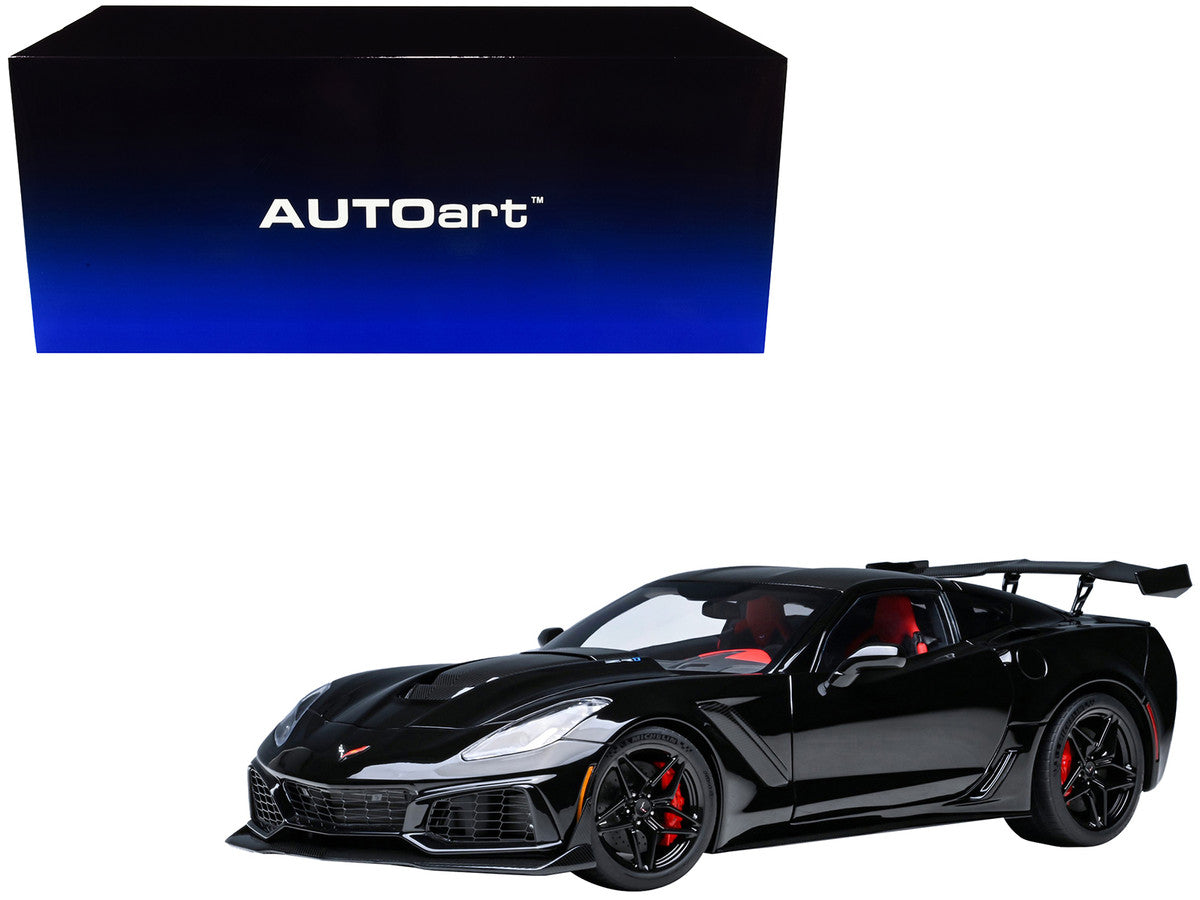2019 Chevrolet Corvette C7 ZR1 Black with Carbon Top 1/18 Model Car by Autoart by Autoart