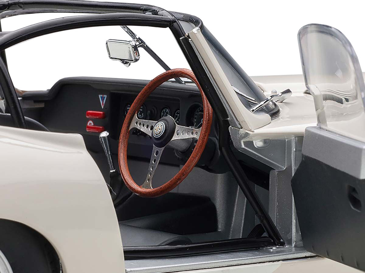 Jaguar Lightweight E Type Roadster RHD (Right Hand Drive) White 1/18 Model Car by Autoart by Autoart