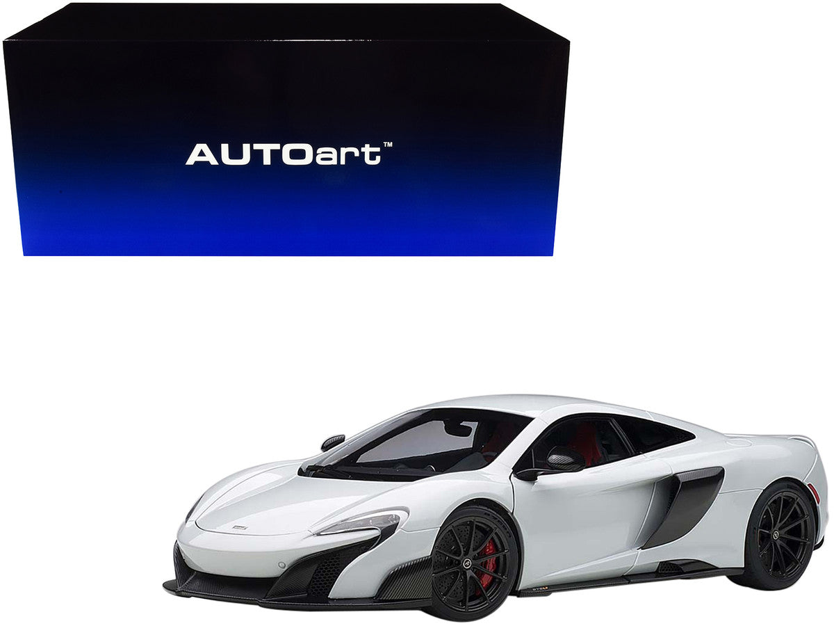 Mclaren 675LT Silica White 1/18 Model Car by Autoart by Autoart