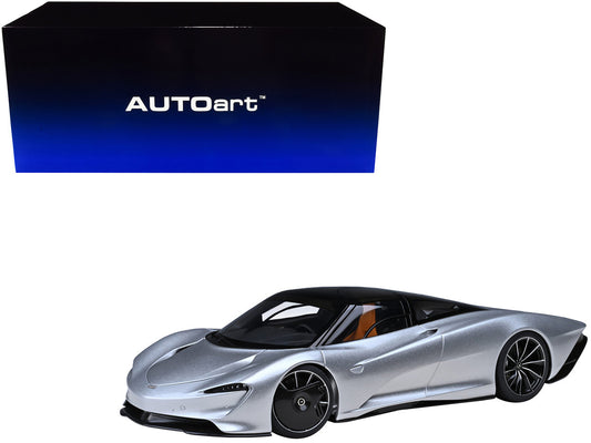 McLaren Speedtail Supernova Silver Metallic with Black Top and Suitcase Accessories 1/18 Model Car by Autoart by Autoart