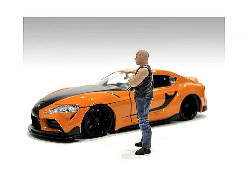 "Car Meet 3" Figurine 1 for 1/24 Scale Models by American Diorama by American Diorama