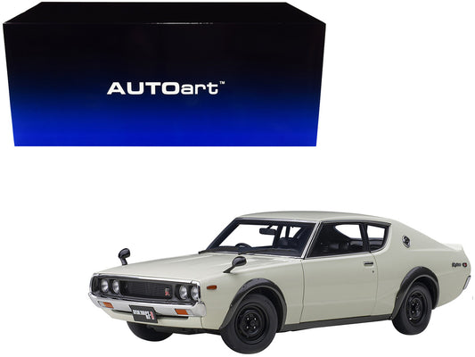 Nissan Skyline 2000GT-R (KPGC110) RHD (Right Hand Drive) White 1/18 Model Car by Autoart by Autoart