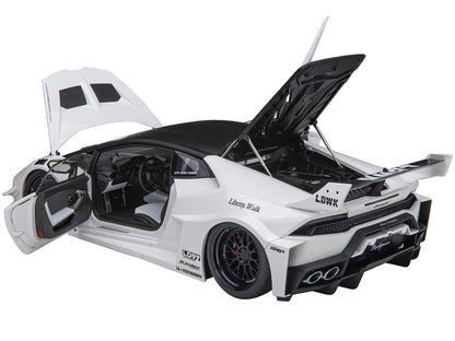 Lamborghini Huracan GT "LB-Silhouette Works" White with Black 1/18 Model Car by Autoart by Autoart
