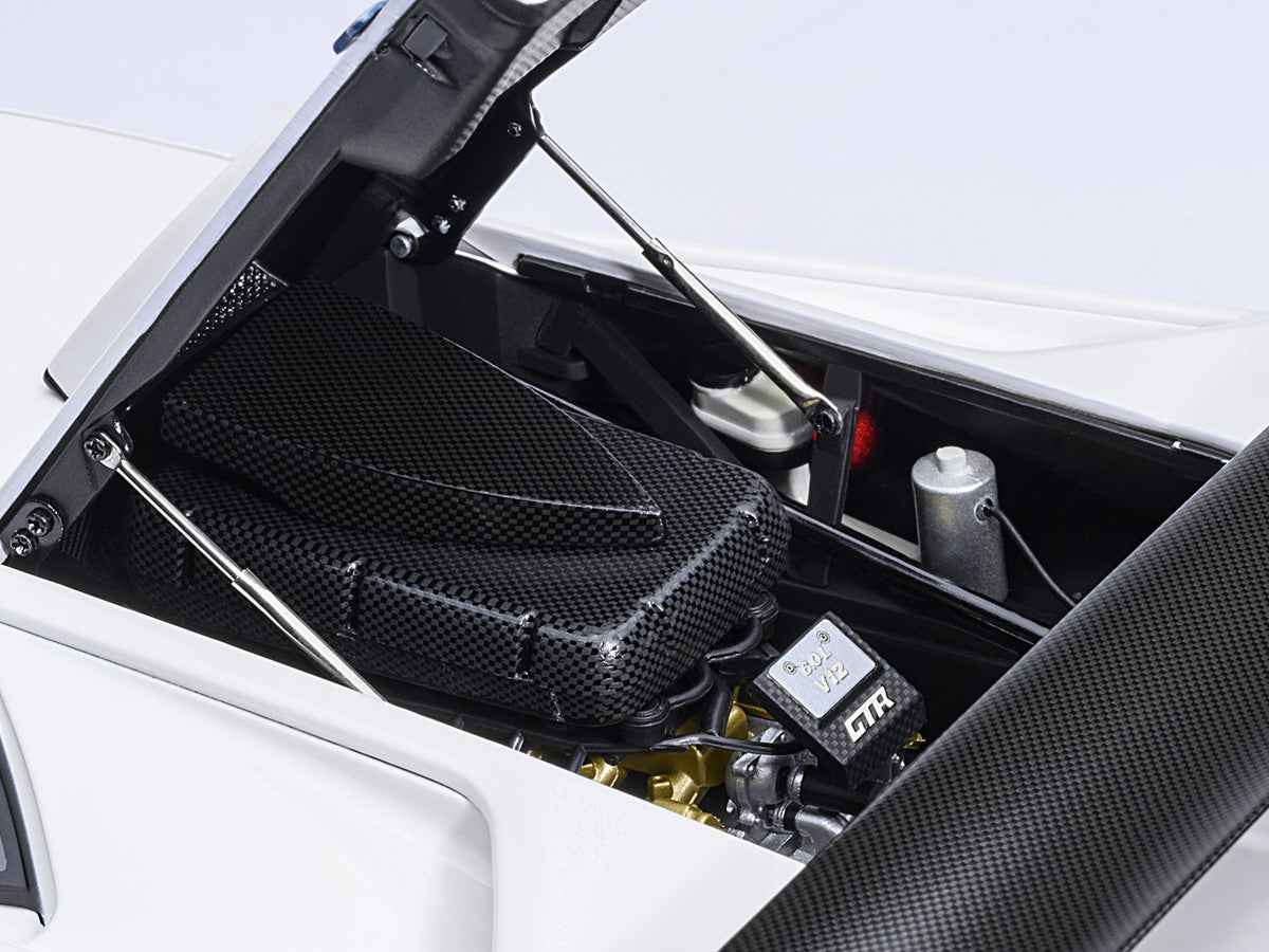 Lamborghini Diablo GTR Impact White 1/18 Model Car by Autoart by Autoart