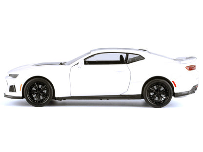 2017 Chevrolet Camaro ZL1 White 1/24 Diecast Model Car by Motormax by Motormax