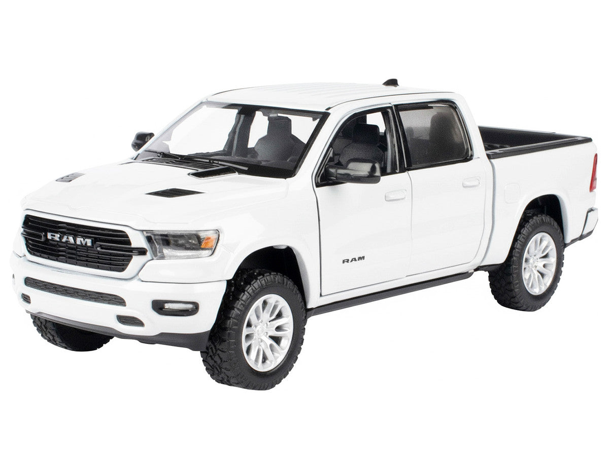 2019 RAM 1500 Laramie Crew Cab Pickup Truck White "Timeless Legends" Series 1/24 Diecast Model Car by Motormax by Motormax