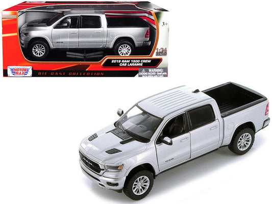 2019 RAM 1500 Laramie Crew Cab Pickup Truck Silver Metallic 1/24 Diecast Model Car by Motormax by Motormax