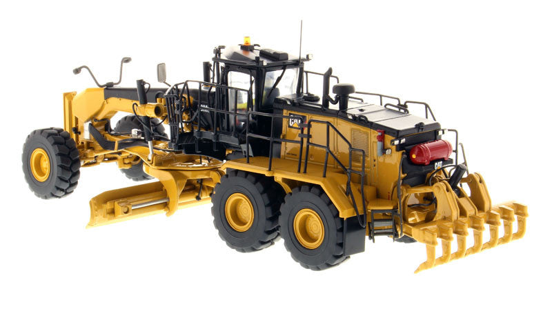 CAT Caterpillar 18M3 Motor Grader with Operator "High Line Series" 1/50 Diecast Model by Diecast Masters by Diecast Masters