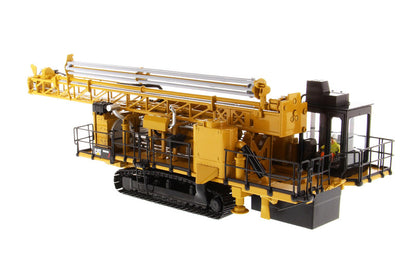 CAT Caterpillar MD6250 Rotary Blasthole Drill with Operator "High Line Series" 1/50 Diecast Model by Diecast Masters by Diecast Masters