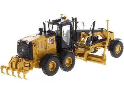 CAT Caterpillar 150 Motor Grader with Operator "High Line Series" 1/50 Diecast Model by Diecast Masters by Diecast Masters
