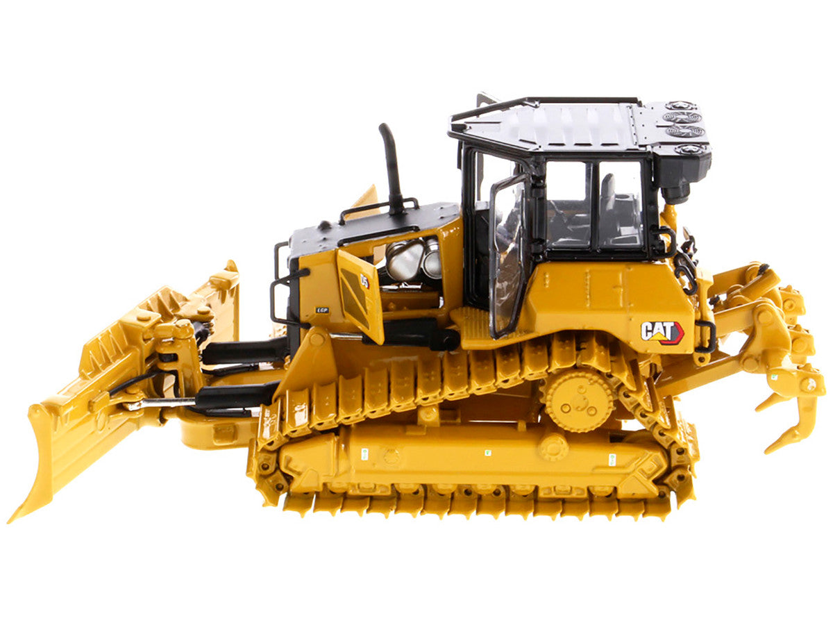 CAT Caterpillar D5 LGP VPAT Track Type Tractor Dozer Yellow with Operator "High Line" Series 1/50 Diecast Model by Diecast Masters by Diecast Masters