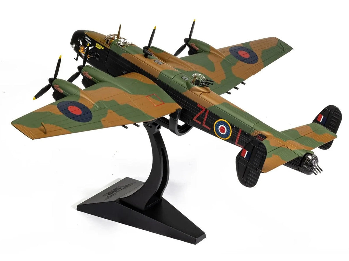 Handley Page Halifax MkV Bomber Aircraft "DK186 London’s Revenge - L for Lana No. 427 Squadron RAF Leeming" (1943) Royal Canadian Air Force "The Aviation Archive" Series 1/72 Diecast Model by Corgi by Corgi