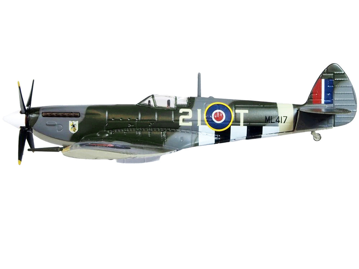Supermarine Spitfire Mk IXE Fighter Aircraft "21-T 443 Squadron 127 Wing Belgium" (1945) Royal Canadian Air Force "Oxford Aviation" Series 1/72 Diecast Model Airplane by Oxford Diecast by Oxford Diecast