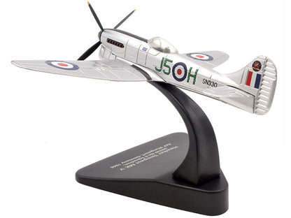 Hawker Tempest MK V Fighter Plane SN330 No.3 Squadron RAF Wunstorf Germany (1946) "Oxford Aviation" Series 1/72 Diecast Model Airplane by Oxford Diecast by Oxford Diecast