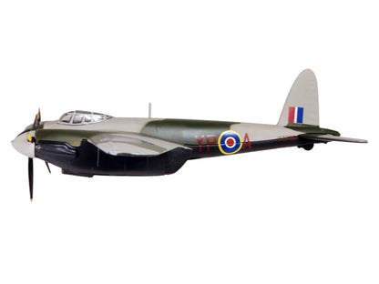 De Havilland Mosquito NF MKII Aircraft "Wing Commander Peter G. Wykeham-Barnes No. 23 Squadron Luqa Malta" (1943) Royal Air Force "Oxford Aviation" Series 1/72 Diecast Model Airplane by Oxford Diecast by Oxford Diecast
