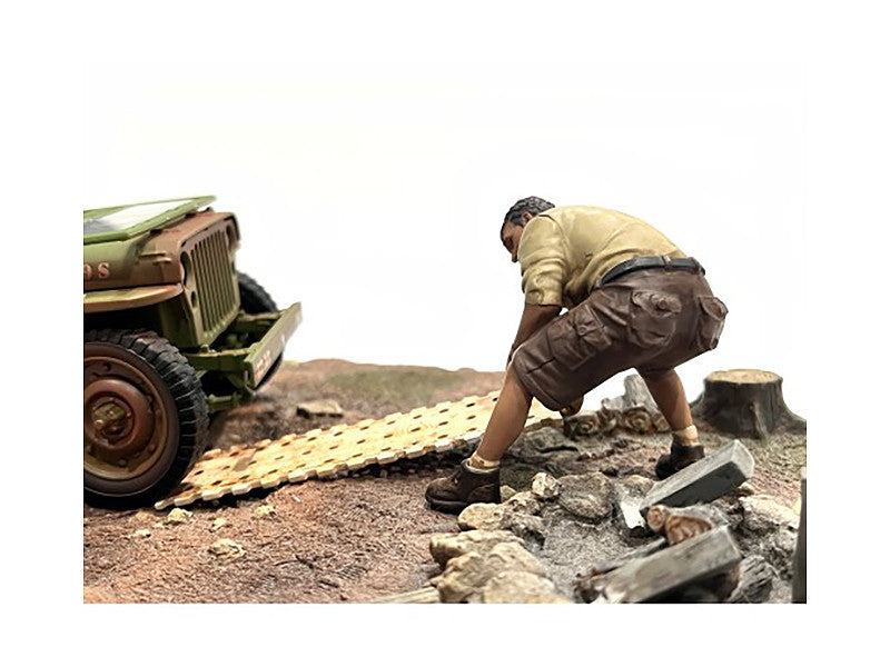 "4X4 Mechanic" Figure 2 with Board Accessory for 1/18 Scale Models by American Diorama by American Diorama