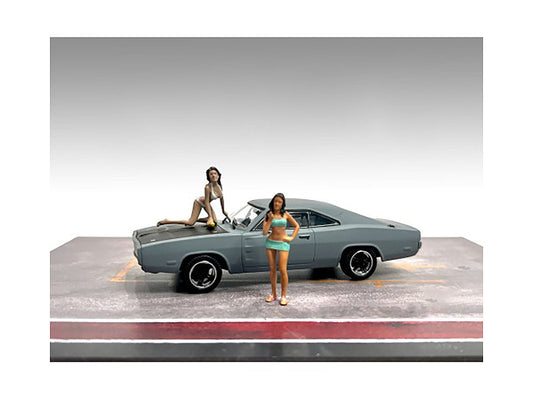 "Car Wash Girls" Set 1 Dorothy and Barbara 2 Piece Figure for 1/43 Scale Models by American Diorama by American Diorama