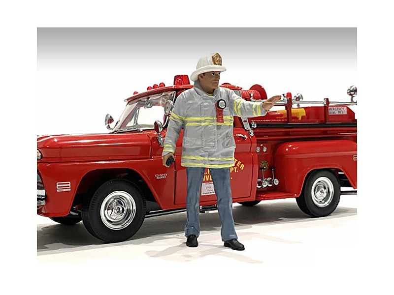"Firefighters" Fire Captain Figure for 1/24 Scale Models by American Diorama by American Diorama