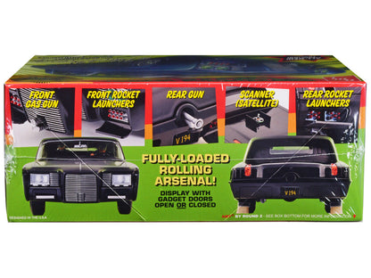 Skill 2 Model Kit Black Beauty "The Green Hornet" (1966–1967) TV Series with Green Hornet and Kato Figures 1/25 Scale Model by AMT by AMT