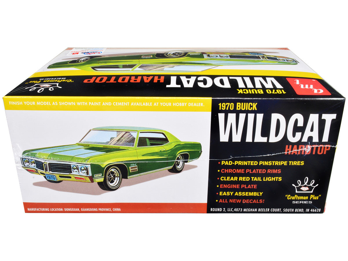 Skill 2 Model Kit 1970 Buick Wildcat Hardtop "Craftsman Plus" Series 1/25 Scale Model by AMT by AMT