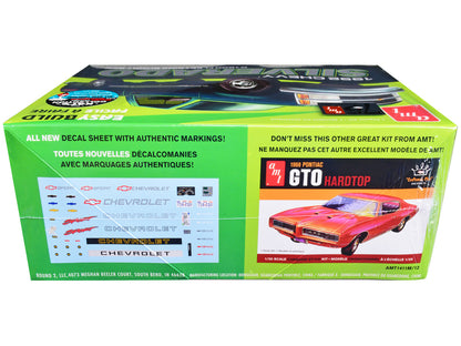 Skill 2 Model Kit 1992 Chevrolet Silverado C1500 Fleetside Short Bed Pickup Truck "Easy Build" 1/25 Scale Model by AMT by AMT